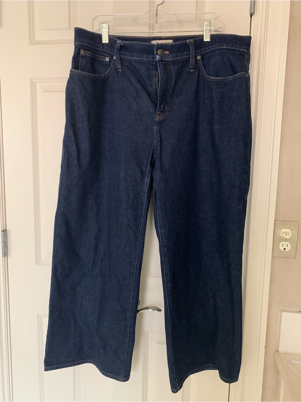 Madewell super dark blue perfect vintage wide leg jean size 33P